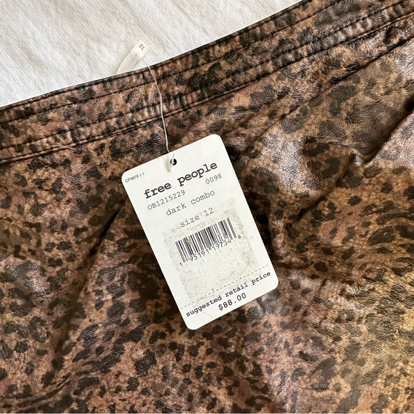 NWT Free People Faux Leather Animal Print Skirt Brand New - Picture 3 of 4